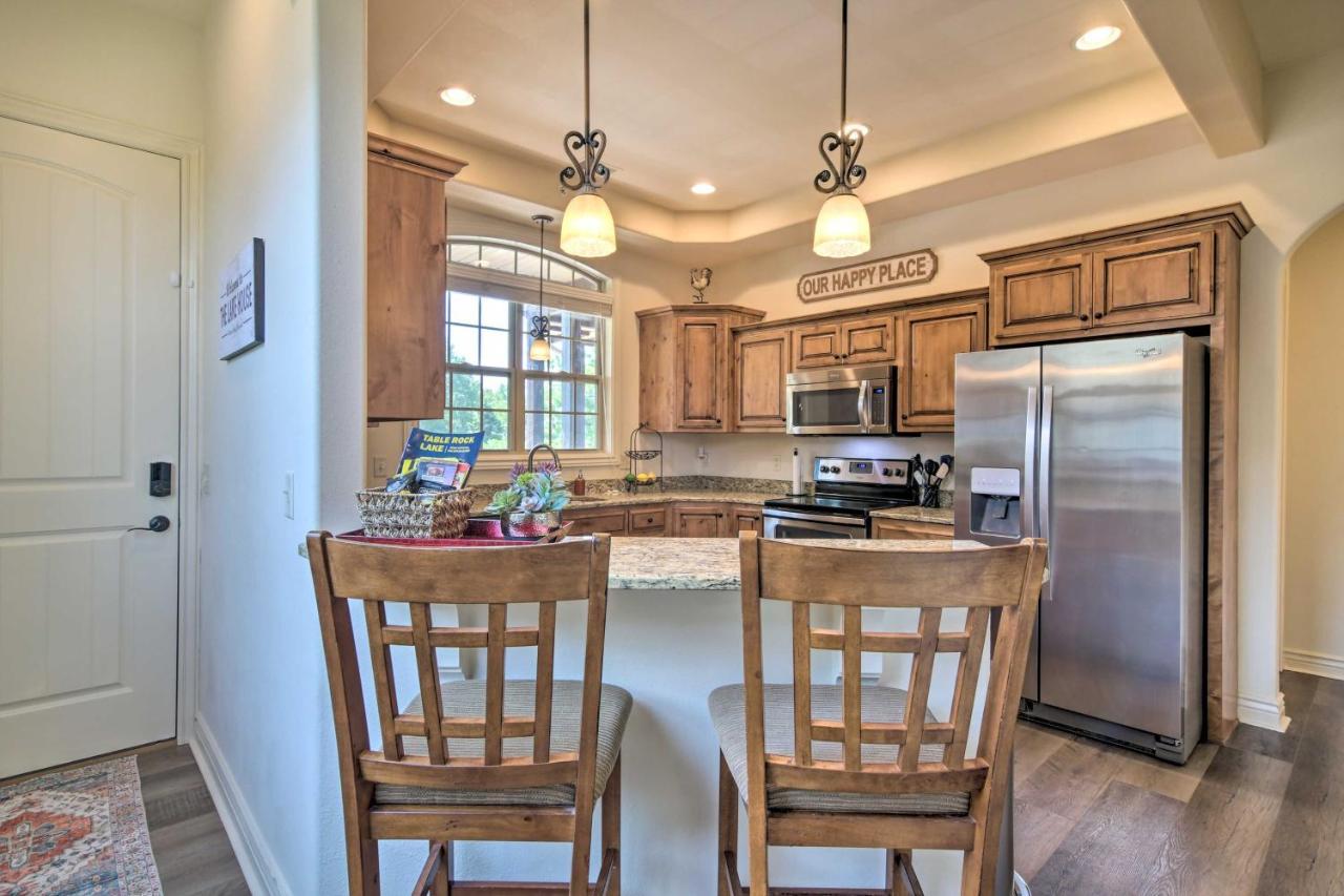 Luxe Branson Retreat With Mtn Views And Pool Access! Apartment Exterior foto