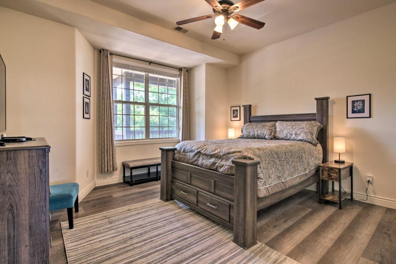 Luxe Branson Retreat With Mtn Views And Pool Access! Apartment Exterior foto
