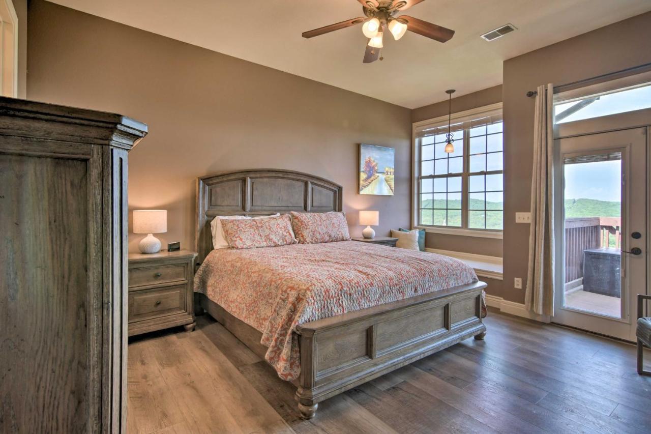 Luxe Branson Retreat With Mtn Views And Pool Access! Apartment Exterior foto