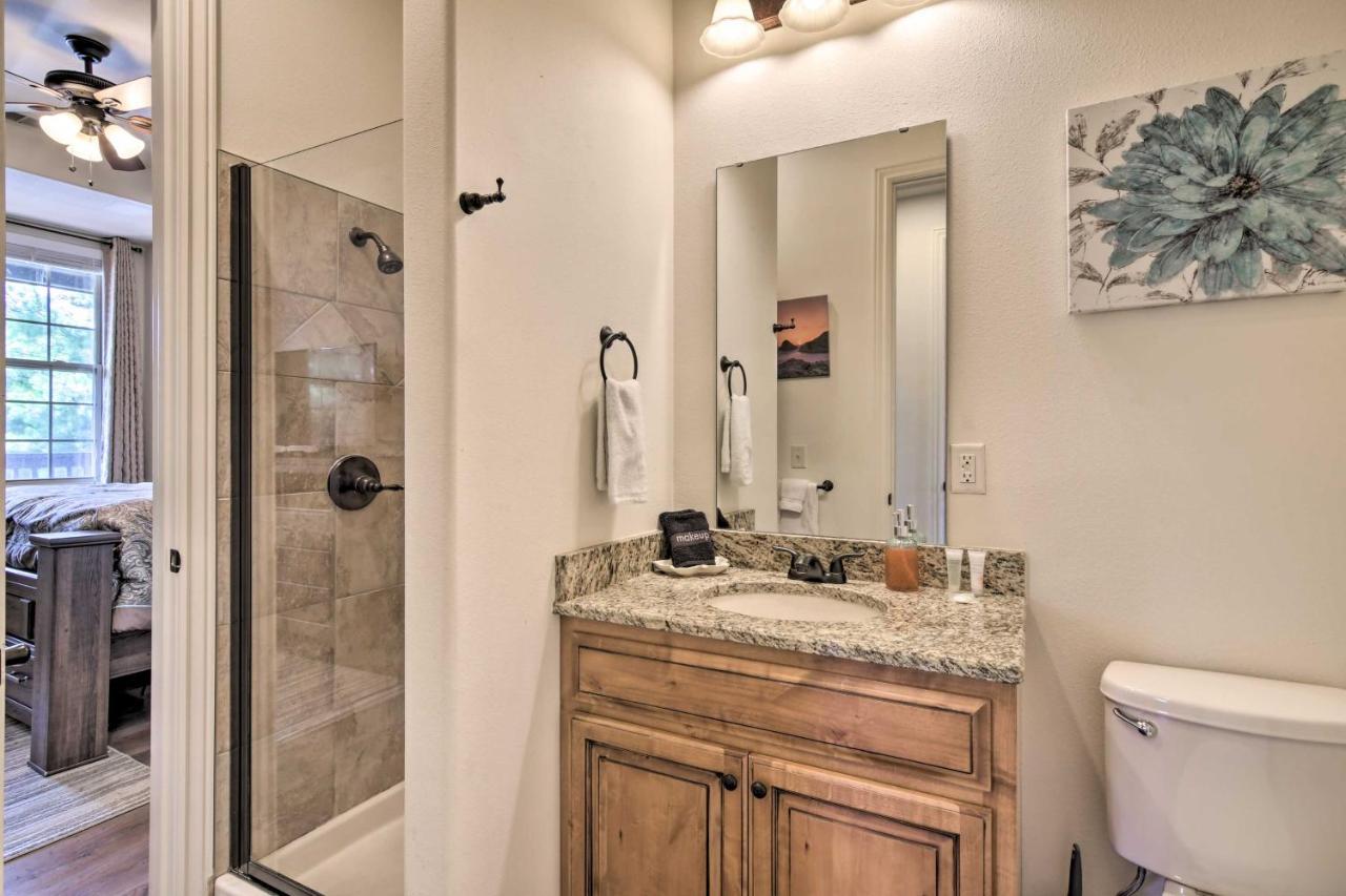 Luxe Branson Retreat With Mtn Views And Pool Access! Apartment Exterior foto